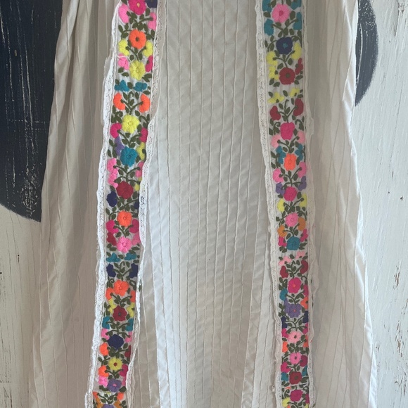 VINTAGE 70’S OAXACA Smock Midi Dress with Embroidered Flowers SZ: M/L - Picture 4 of 13